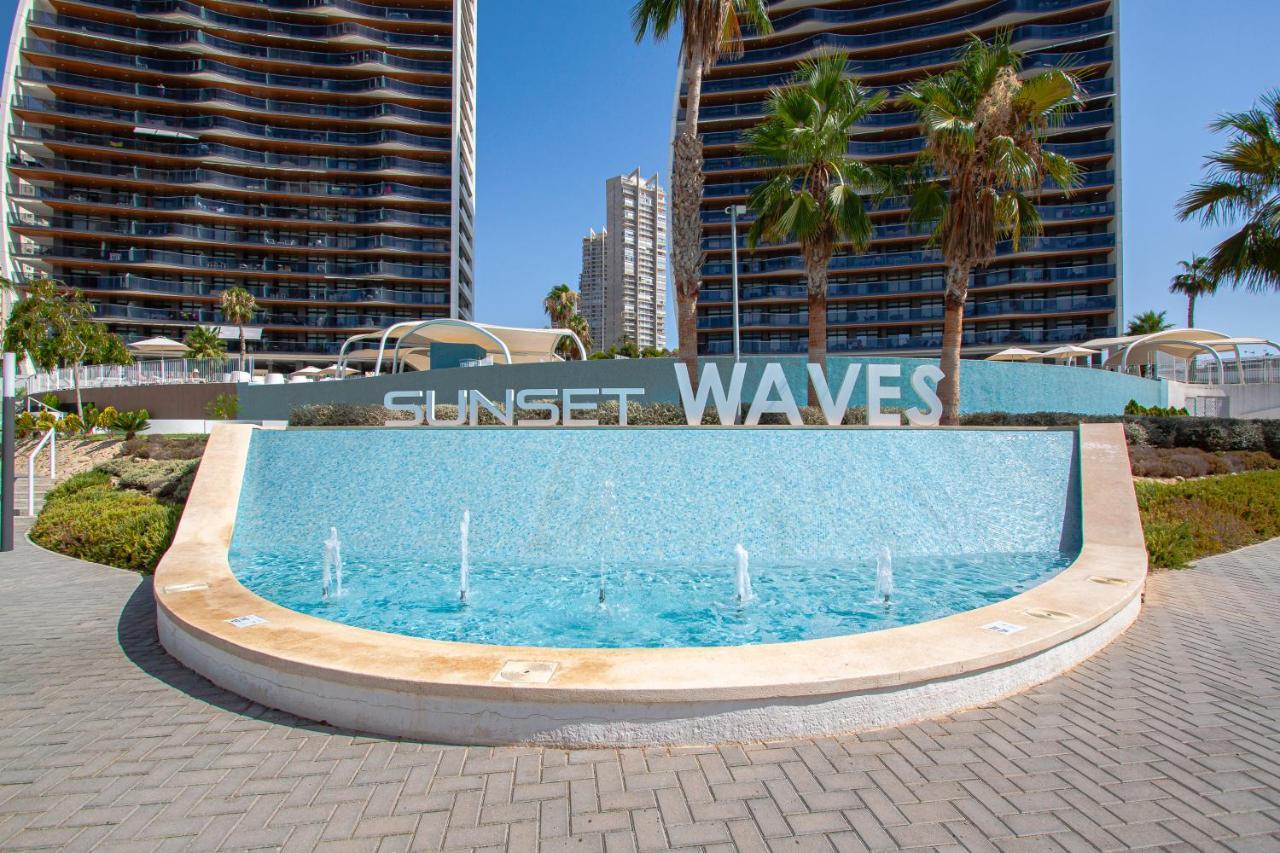 Sunset Waves Aparts By Rb Apartment Benidorm Exterior photo