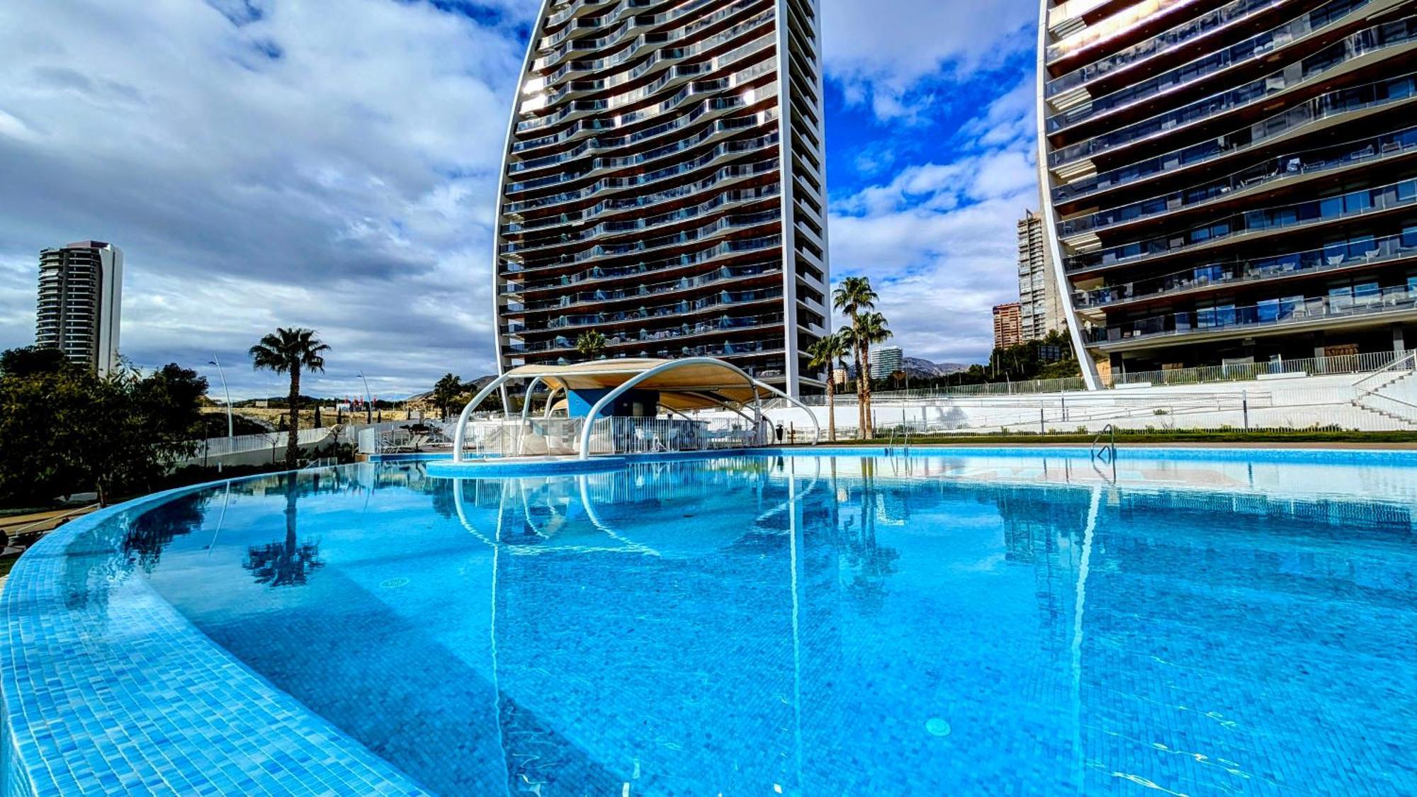 Sunset Waves Aparts By Rb Apartment Benidorm Exterior photo